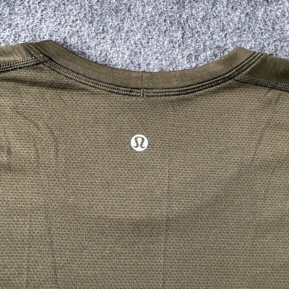 Lululemon Shirt Men XXL Green Metal Vent Tech Performance Daily Athleisure - Picture 6 of 8